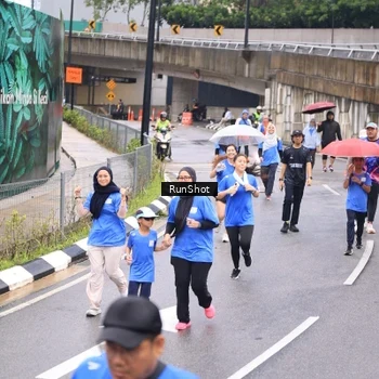 Runner Photo 7965022