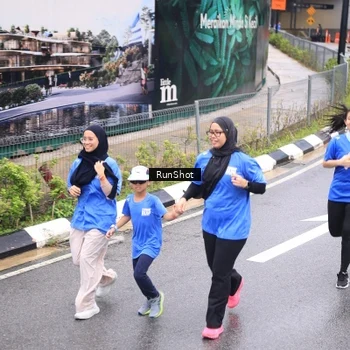 Runner Photo 7965042