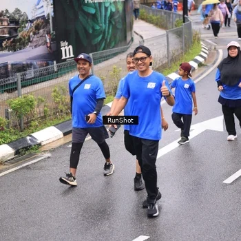 Runner Photo 7965052