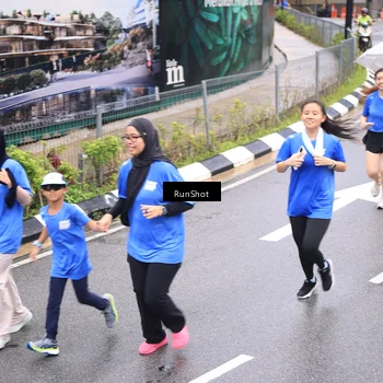 Runner Photo 7965055