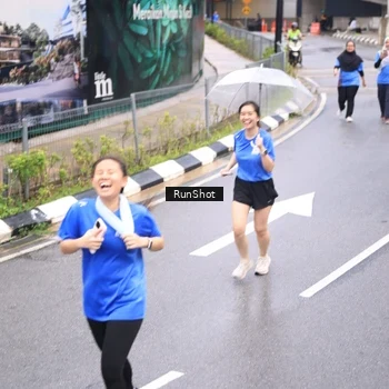 Runner Photo 7965061