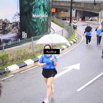 Runner Photo 7965074