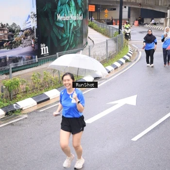 Runner Photo 7965075