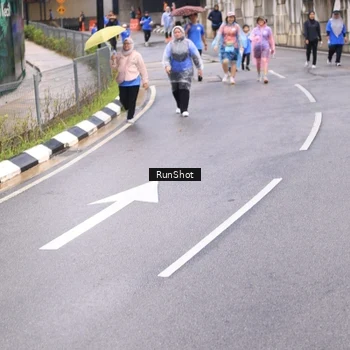Runner Photo 7965105