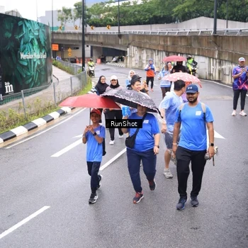 Runner Photo 7965132