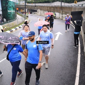 Runner Photo 7965161
