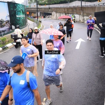 Runner Photo 7965173
