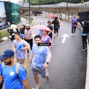 Runner Photo 7965176