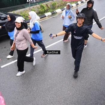 Runner Photo 7965197
