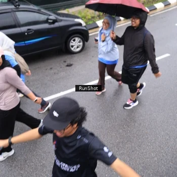Runner Photo 7965210