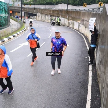 Runner Photo 7965232