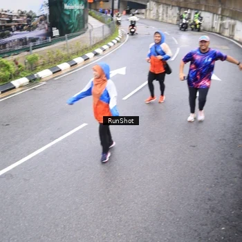 Runner Photo 7965233