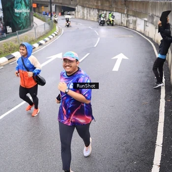 Runner Photo 7965245