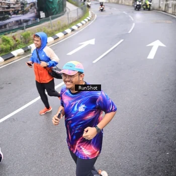 Runner Photo 7965247