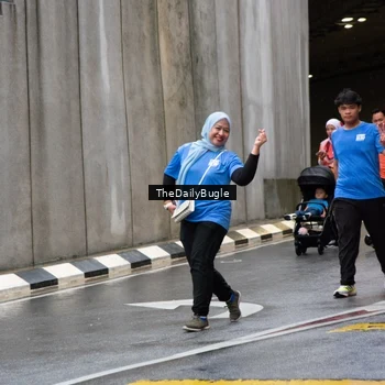 Runner Photo 7965310