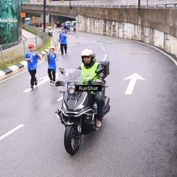 Runner Photo 7965314