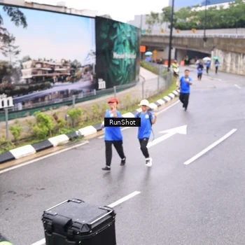 Runner Photo 7965316