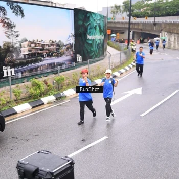 Runner Photo 7965318
