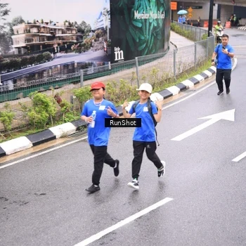 Runner Photo 7965326