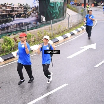 Runner Photo 7965328