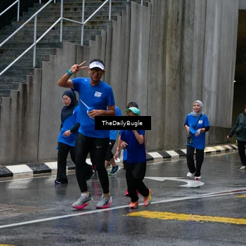Runner Photo 7965674