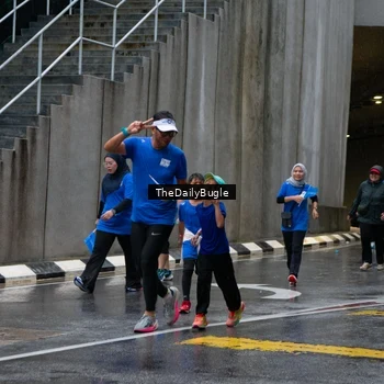 Runner Photo 7965675