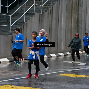 Runner Photo 7965679