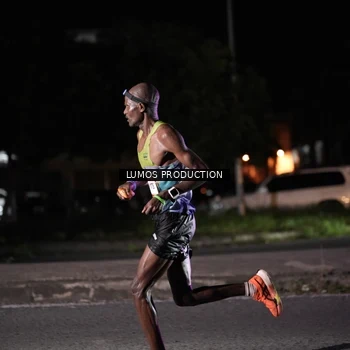 Runner Photo 7965900