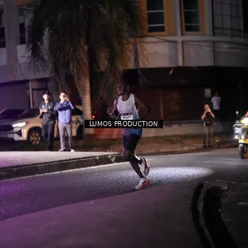 Runner Photo 7965968