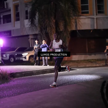 Runner Photo 7965971