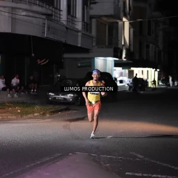 Runner Photo 7966040