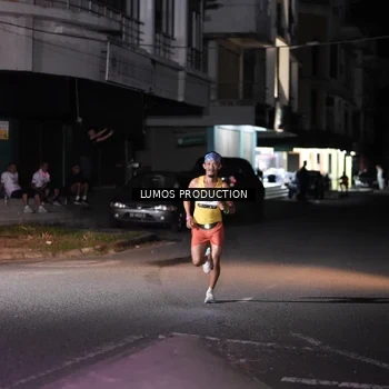 Runner Photo 7966044
