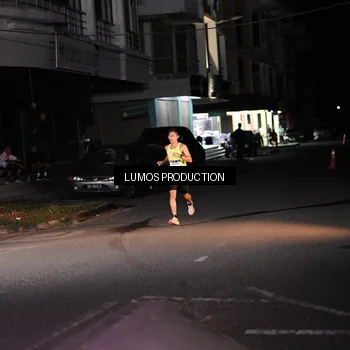 Runner Photo 7966338
