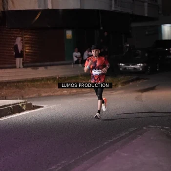 Runner Photo 7966565