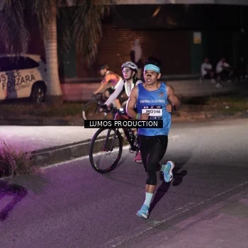 Runner Photo 7966740