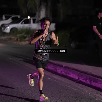 Runner Photo 7966840