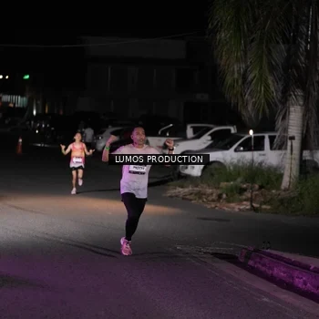 Runner Photo 7966962