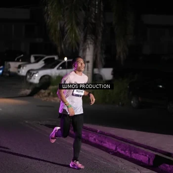 Runner Photo 7966990