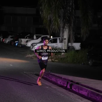 Runner Photo 7967045