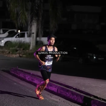 Runner Photo 7967056