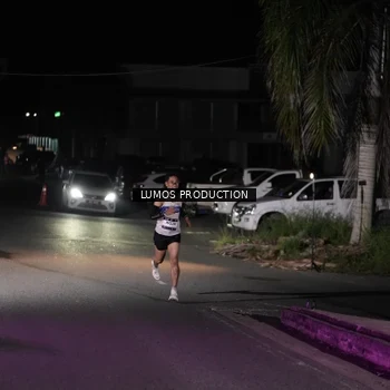 Runner Photo 7967083