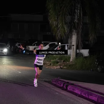 Runner Photo 7967101