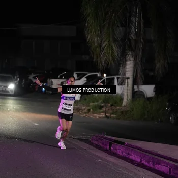 Runner Photo 7967102