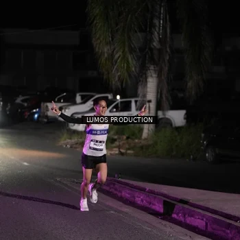 Runner Photo 7967105