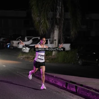 Runner Photo 7967108