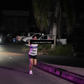 Runner Photo 7967109