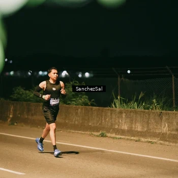 Runner Photo 7967127