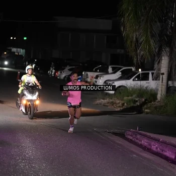 Runner Photo 7967134