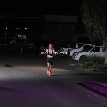 Runner Photo 7967341