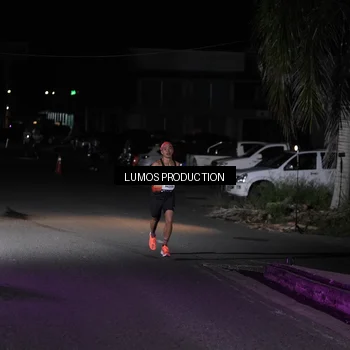 Runner Photo 7967356